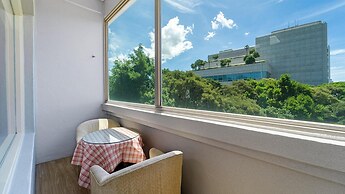 Jeju Honeycrown Hotel