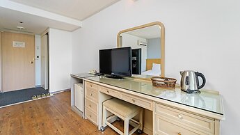 Jeju Honeycrown Hotel