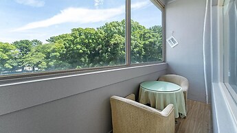 Jeju Honeycrown Hotel