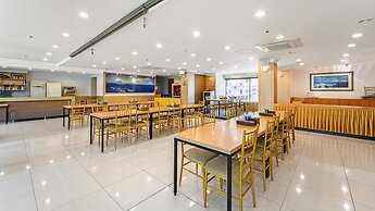 Jeju Honeycrown Hotel