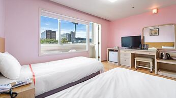 Jeju Honeycrown Hotel