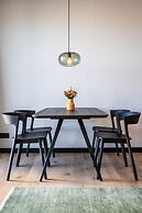 Black F Tower - Serviced Apartments