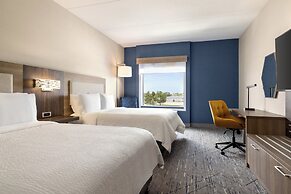 Holiday Inn Express Strathroy by IHG