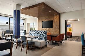 Holiday Inn Express Strathroy by IHG