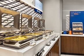 Holiday Inn Express Strathroy by IHG