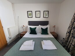 North Cambridge Guesthouse