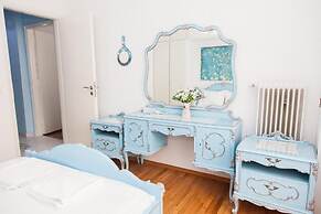 Charming Apartment in Pagkrati-GTD95602