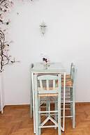 Charming Apartment in Pagkrati-GTD95602