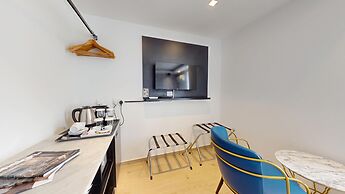 G Hotel by JL