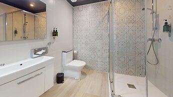G Hotel by JL
