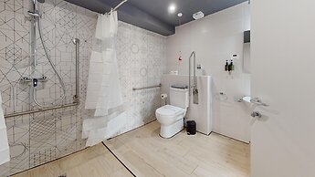 G Hotel by JL
