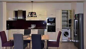 Piraeus Class Apt GTD8324