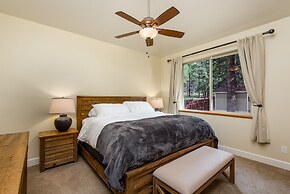 Ponderosa Retreat 4 Bedroom Home by Redawning