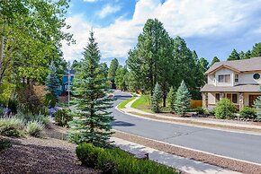 Ponderosa Retreat 4 Bedroom Home by Redawning