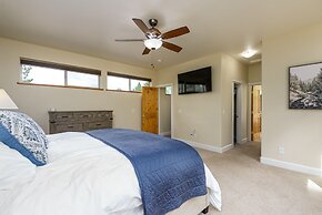 Ponderosa Retreat 4 Bedroom Home by Redawning
