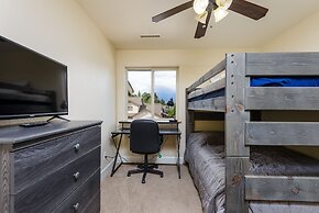 Ponderosa Retreat 4 Bedroom Home by Redawning