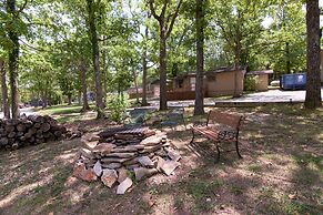 Firefly Cottage 2 Bedroom Cabin by RedAwning