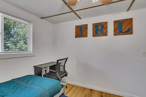 Firefly Cottage 2 Bedroom Cabin by RedAwning