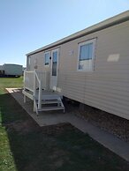 Captivating 2-bed 6 Berth Caravan in Ingoldmells