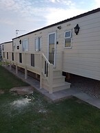 Remarkable 2-bed Caravan in Ingoldmells