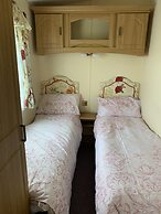 Remarkable 2-bed Caravan in Ingoldmells