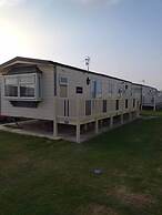 Remarkable 2-bed Caravan in Ingoldmells