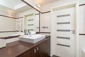 Apartment Cracow Trynitarska by Renters