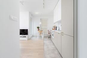 Exclusive Apartment Mogilska by Renters