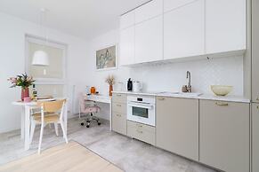 Exclusive Apartment Mogilska by Renters