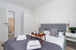 Exclusive Apartment Mogilska by Renters