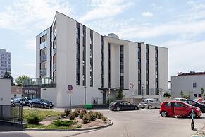 Exclusive Apartment Mogilska by Renters