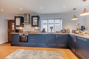 Private and Unique Cottage Close to Sheffield