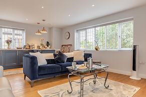 Private and Unique Cottage Close to Sheffield