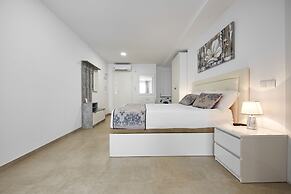 Sonrisa Deluxe Apartments Levante