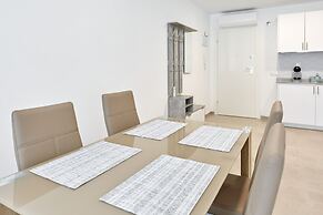 Sonrisa Deluxe Apartments Levante