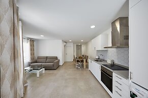 Sonrisa Deluxe Apartments Levante