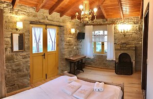 SARI KEÇİ TAŞ OTEL