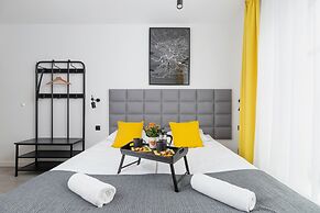 Miodowa Studio Cracow by Renters
