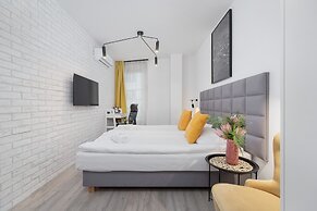 Miodowa Studio Cracow by Renters