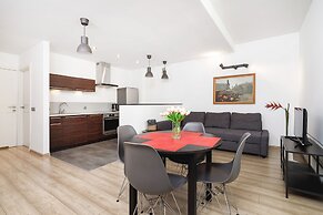 Apartment Miodowa 19 by Renters