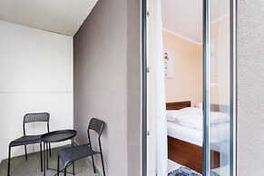 Stylish Apartment Zablocie by Renters