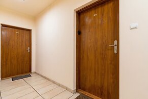 Apartment Cracow Pilotow by Renters