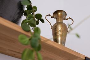 Studio Rakowicka 14 by Renters