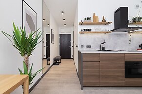 Studio Rakowicka 14 by Renters
