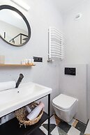 Studio Rakowicka 14 by Renters