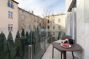 Studio Rakowicka 14 by Renters