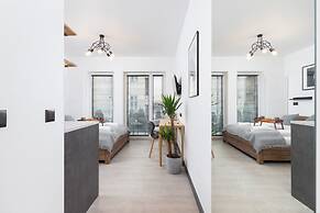 Studio Rakowicka 14 by Renters