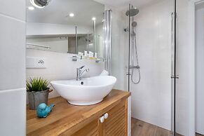 Family Apartment Slowackiego by Renters