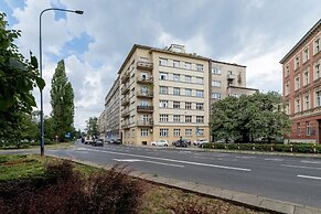 Family Apartment Slowackiego by Renters