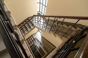 Family Apartment Slowackiego by Renters